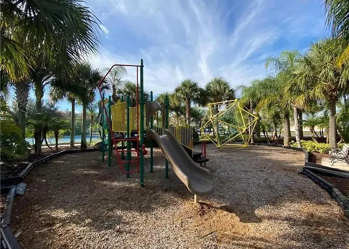 Quiet Disney Condo W/ Balcony ~ 2 Miles To Disney World!