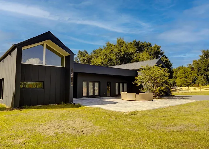 Black Sheep Hideaway Modern Countryside Serenity